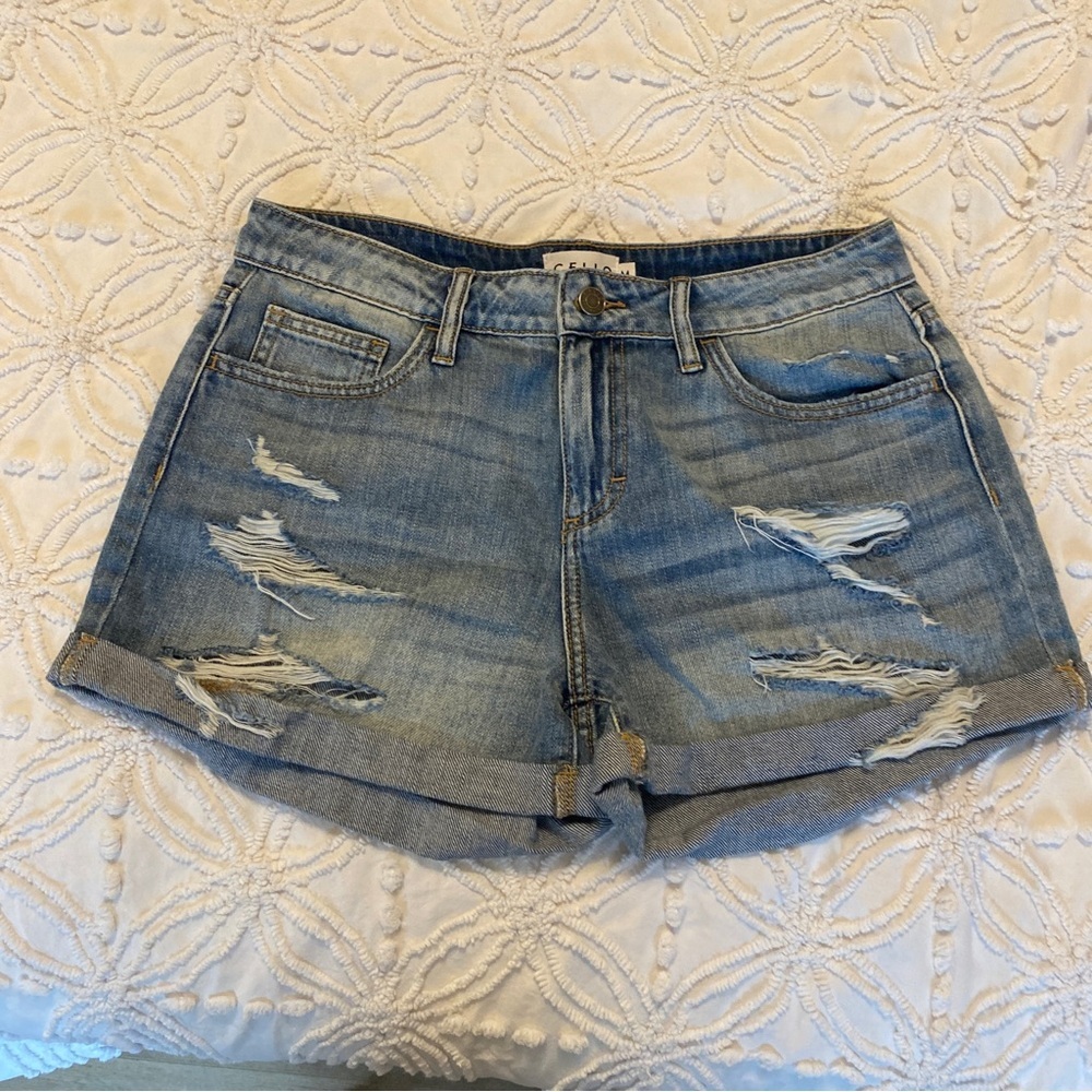 Cello distressed blue jeans Size Medium